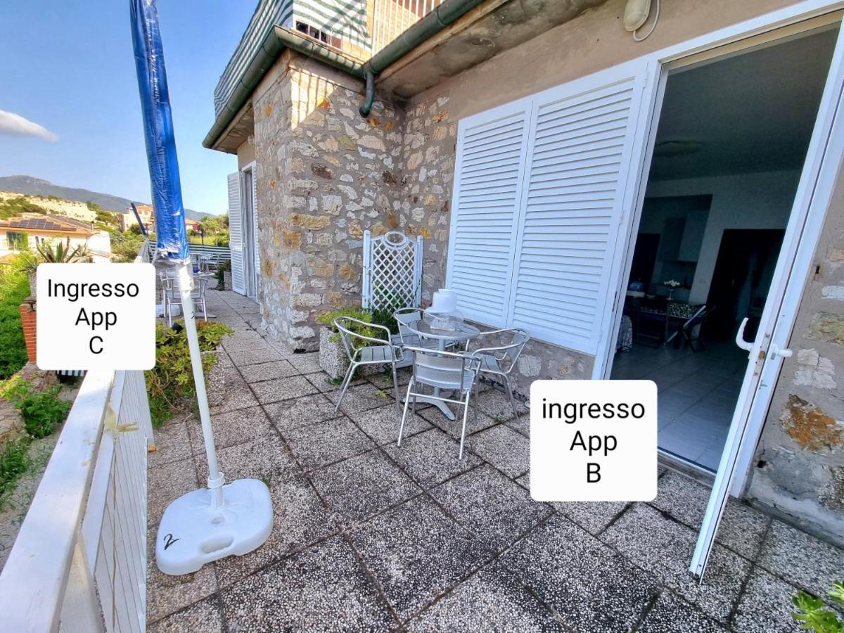 Appartamenti La Terrazza Sulle Ghiaie - Goelba Portoferraio Kültér fotó