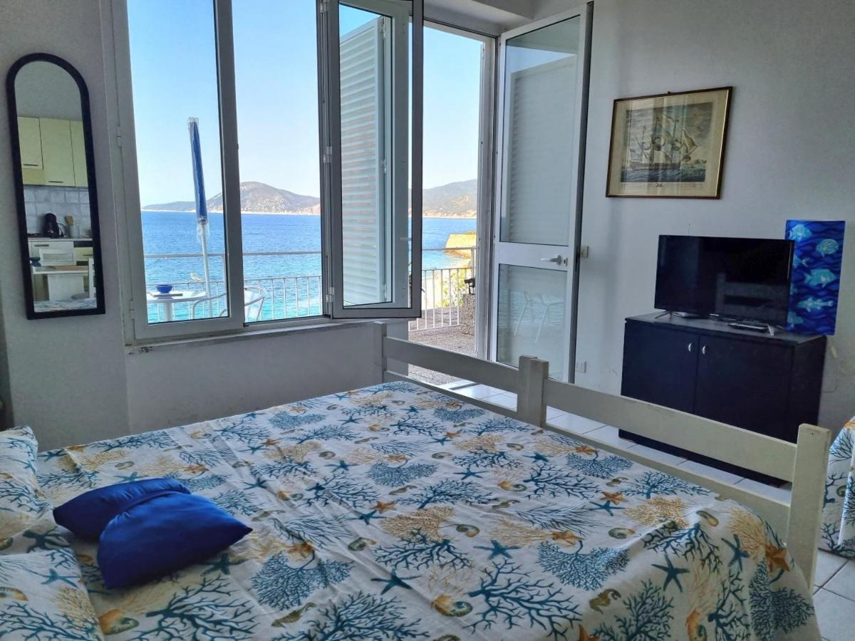 Appartamenti La Terrazza Sulle Ghiaie - Goelba Portoferraio Kültér fotó