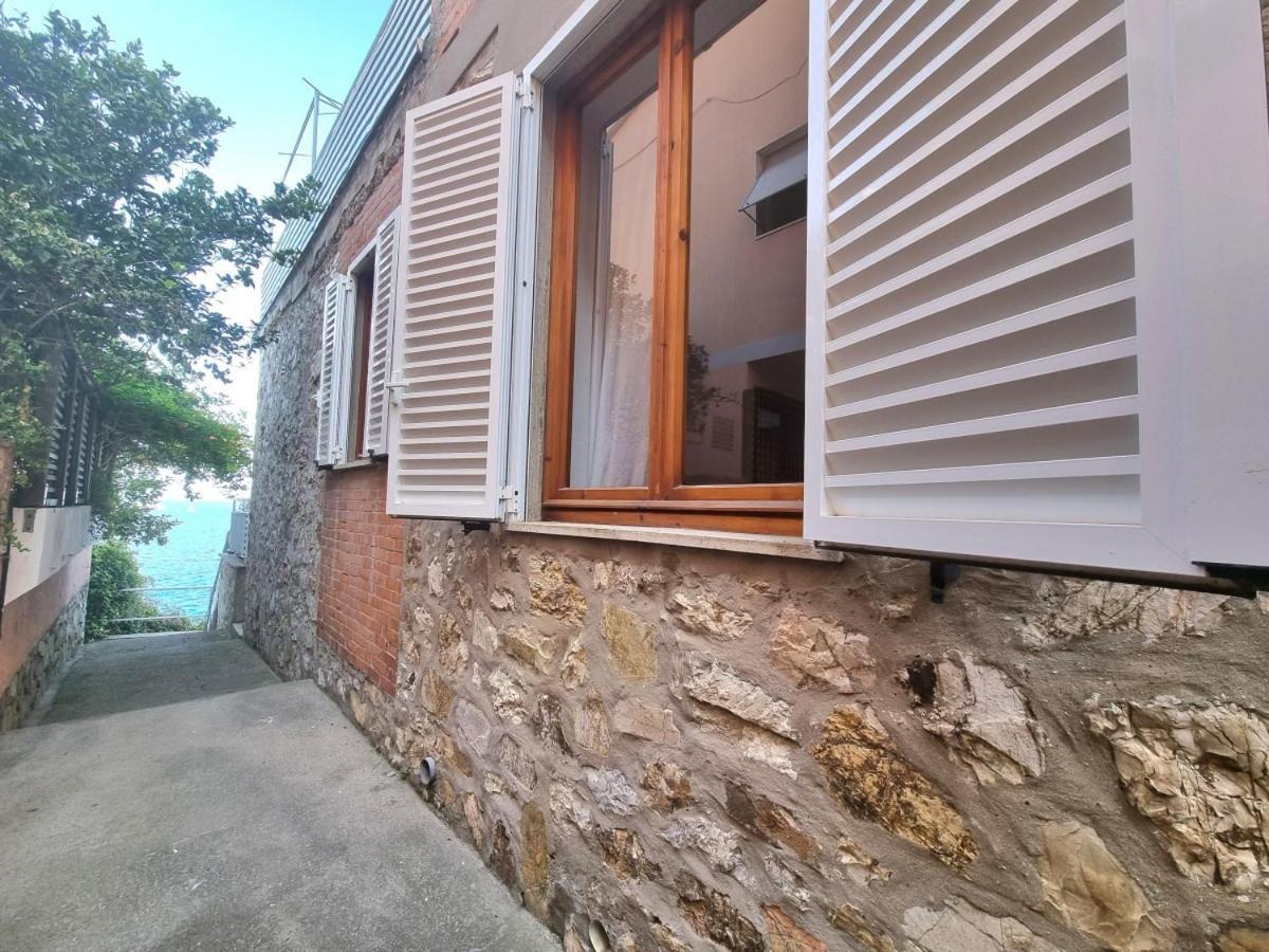Appartamenti La Terrazza Sulle Ghiaie - Goelba Portoferraio Kültér fotó