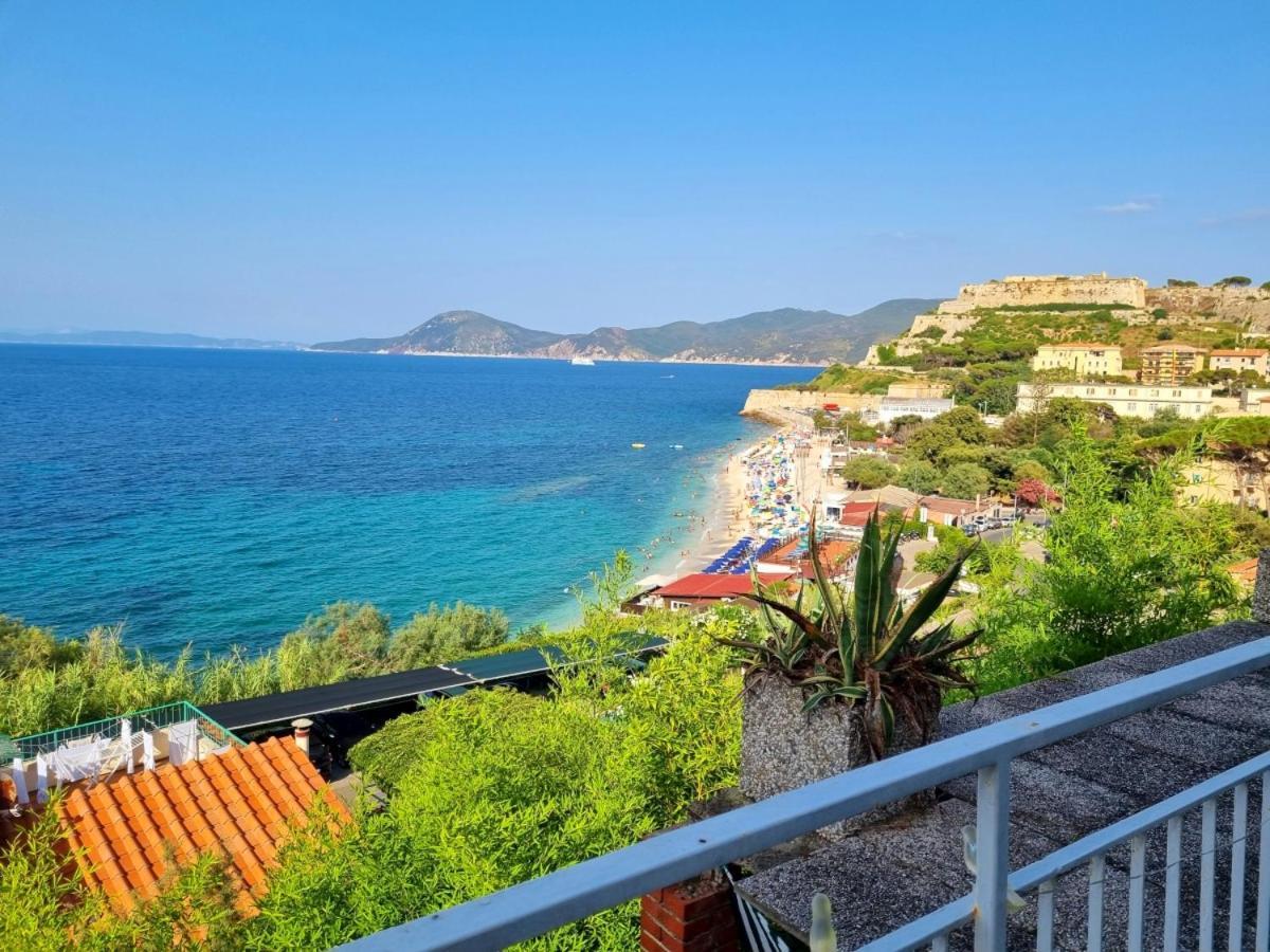 Appartamenti La Terrazza Sulle Ghiaie - Goelba Portoferraio Kültér fotó