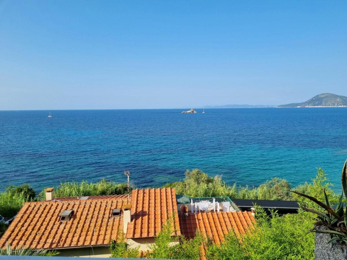 Appartamenti La Terrazza Sulle Ghiaie - Goelba Portoferraio Kültér fotó