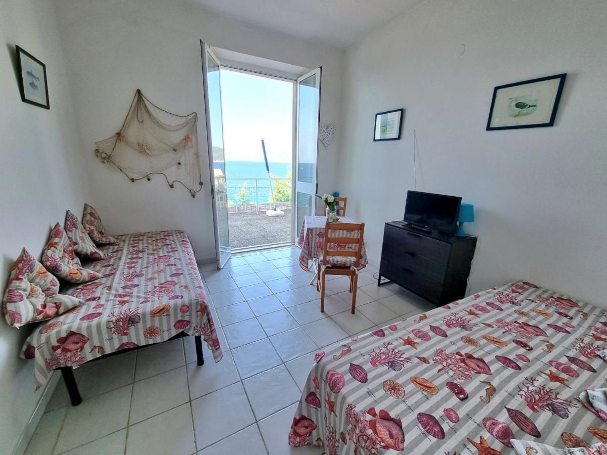 Appartamenti La Terrazza Sulle Ghiaie - Goelba Portoferraio Szoba fotó